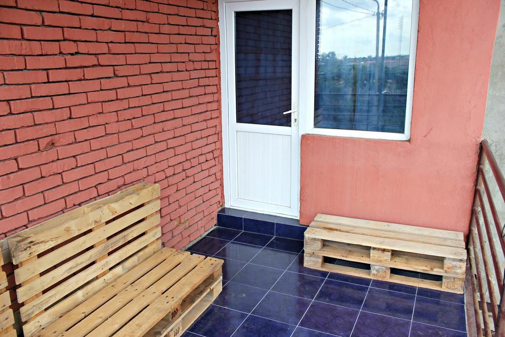 Hostel Bude Kutaiszi Szoba fotó