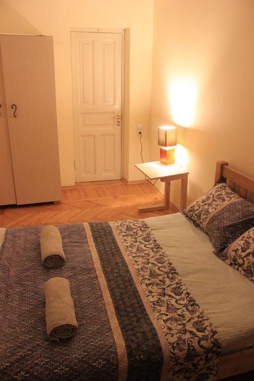 Hostel Bude Kutaiszi Kültér fotó