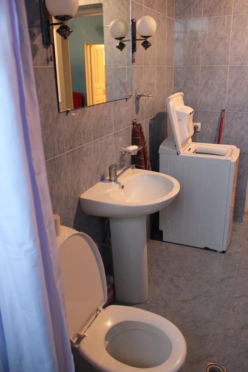 Hostel Bude Kutaiszi Kültér fotó
